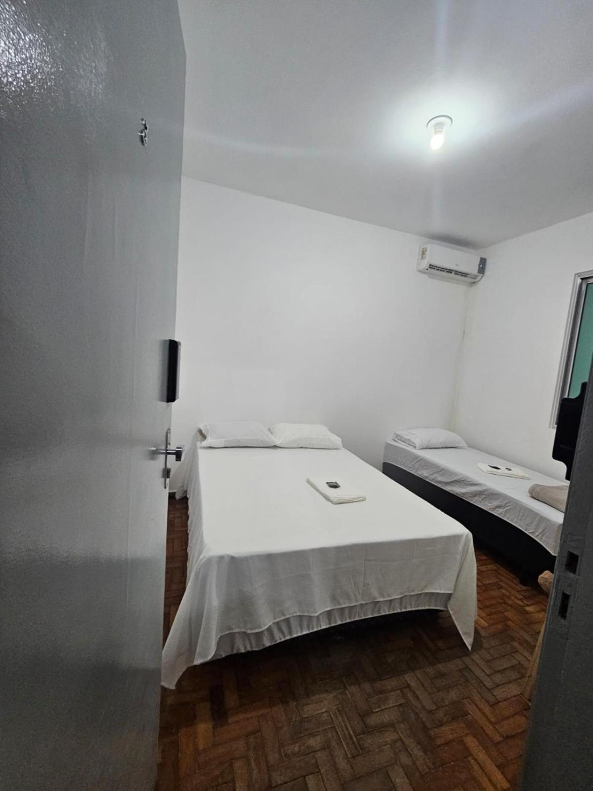Cig Hostel Гояния Екстериор снимка