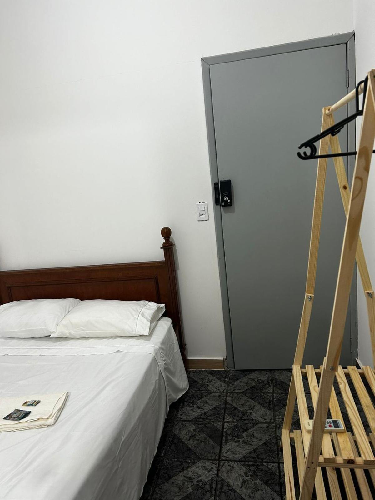 Cig Hostel Гояния Екстериор снимка